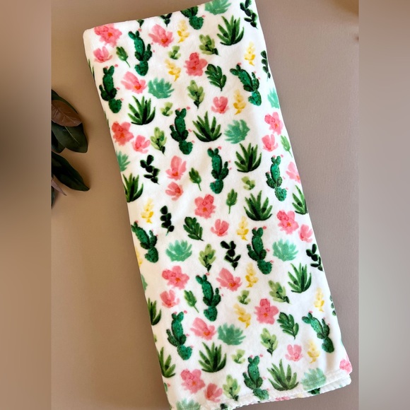 Cynthia Rowley Bedding Cynthia Rowley Cactus Print Plush Throw